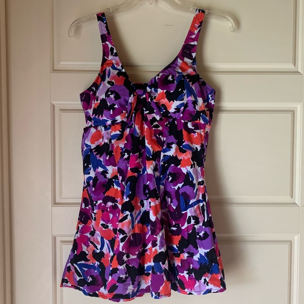 NWOT Croft and Barrow One Piece Swimsuit size 16